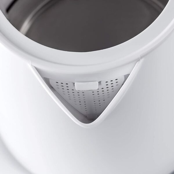 ⁦BLACK+DECKER Cordless Electric Kettle, 2200W, 1.7L Capacity, Quick Boiling, Lightweight Design, 360° Swivel Base, Auto Shut-Off, Boil-Dry Protection, Concealed Heating Plate, White - JC70-B5 Buy Online at Best Price in UAE - Amazon.ae⁩ - الصورة ⁦3⁩